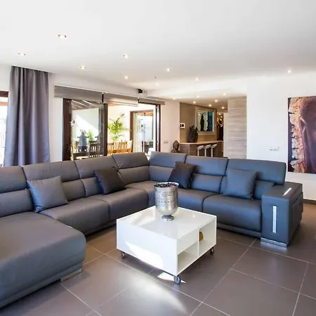 Hotel Buddha - By Apricus Holidays *