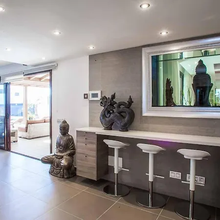 Hotel Buddha - By Apricus Holidays